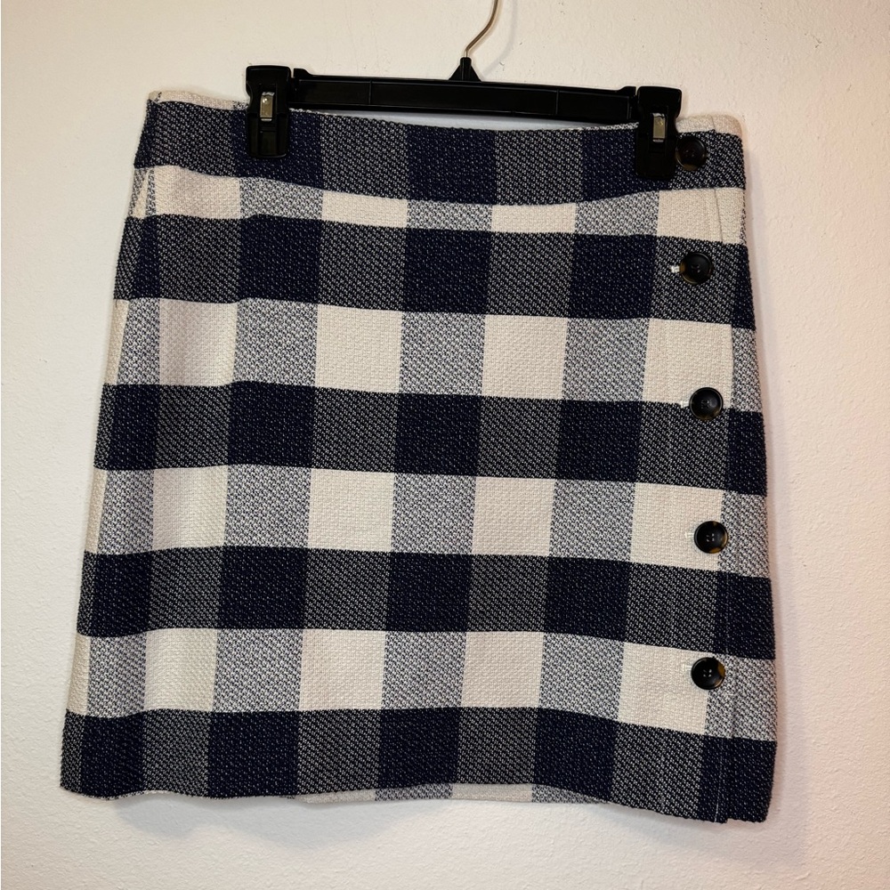 Ann Taylor Blue/White Plaid Skirt with Buttons Sz 8
